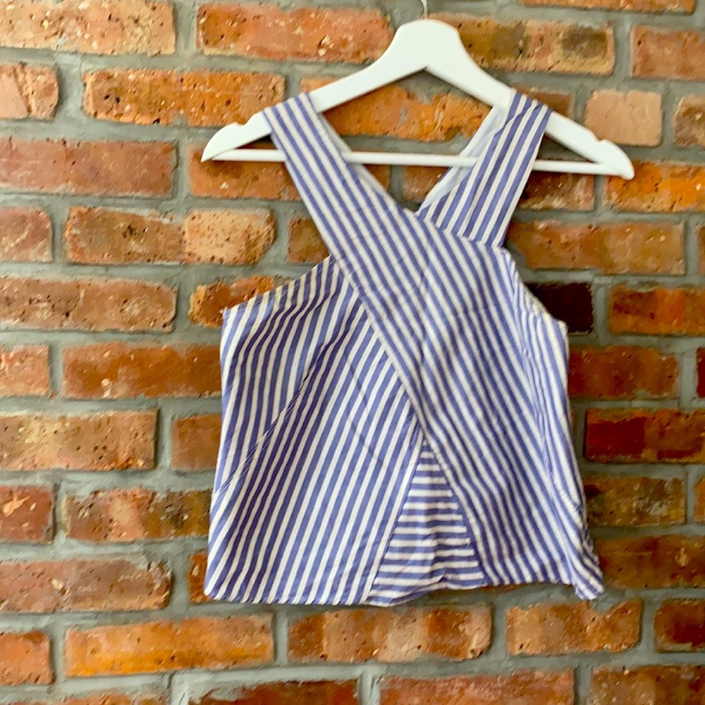 Cropped top.